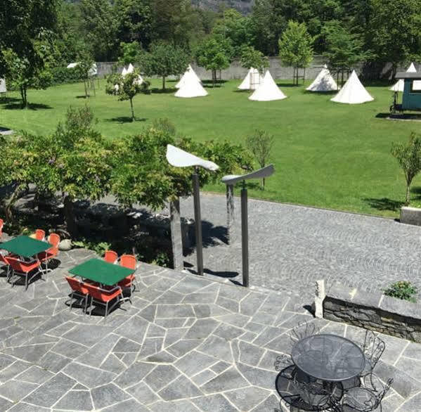 Ostello & Camping Riposo Hotell Losone Exteriör bild